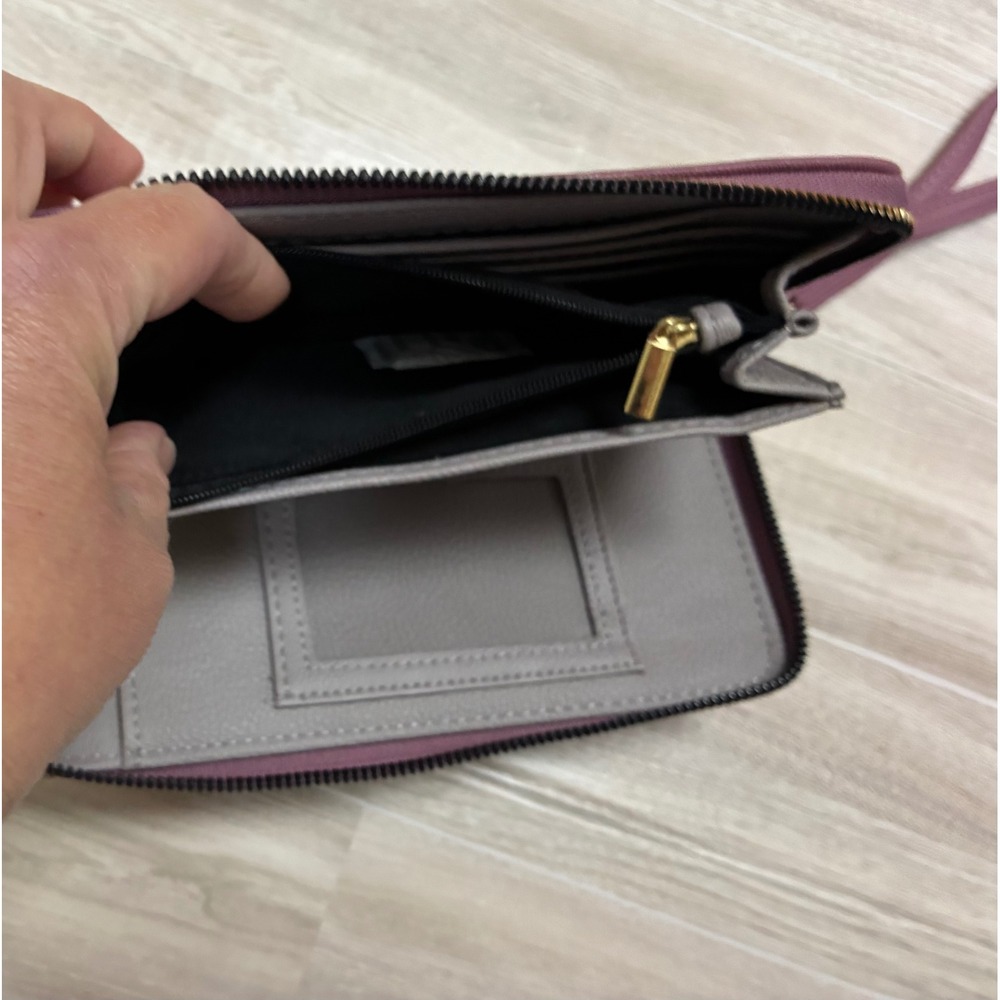 Betsey Johnson Bow Zip Around Wristlet Wallet Mauve Plum Saffiano Faux Leather - Picture 6 of 7